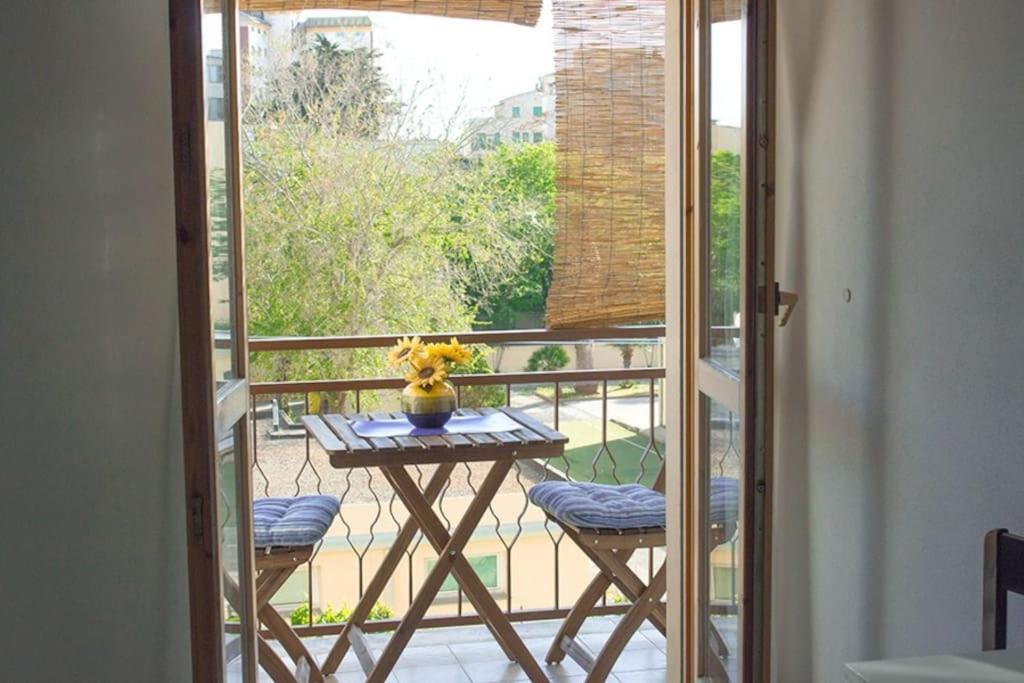 Blue Apartment, Alghero, Near Beaches Apartment